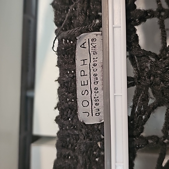 Joseph A Knitted Sweater - Picture 2 of 2